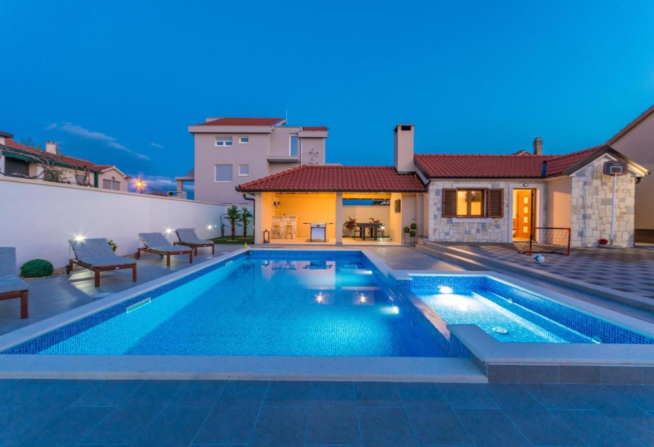 ביוגראד נה מורו Villa Lucija מראה חיצוני תמונה