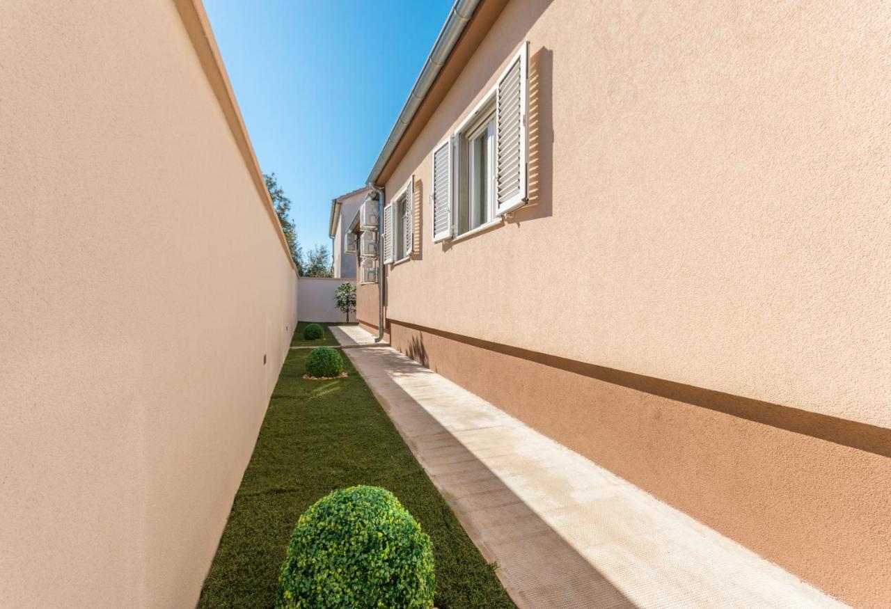 ביוגראד נה מורו Villa Lucija מראה חיצוני תמונה
