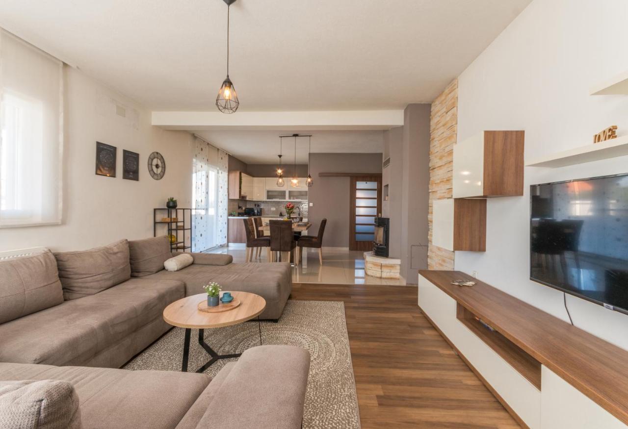 ביוגראד נה מורו Villa Lucija מראה חיצוני תמונה